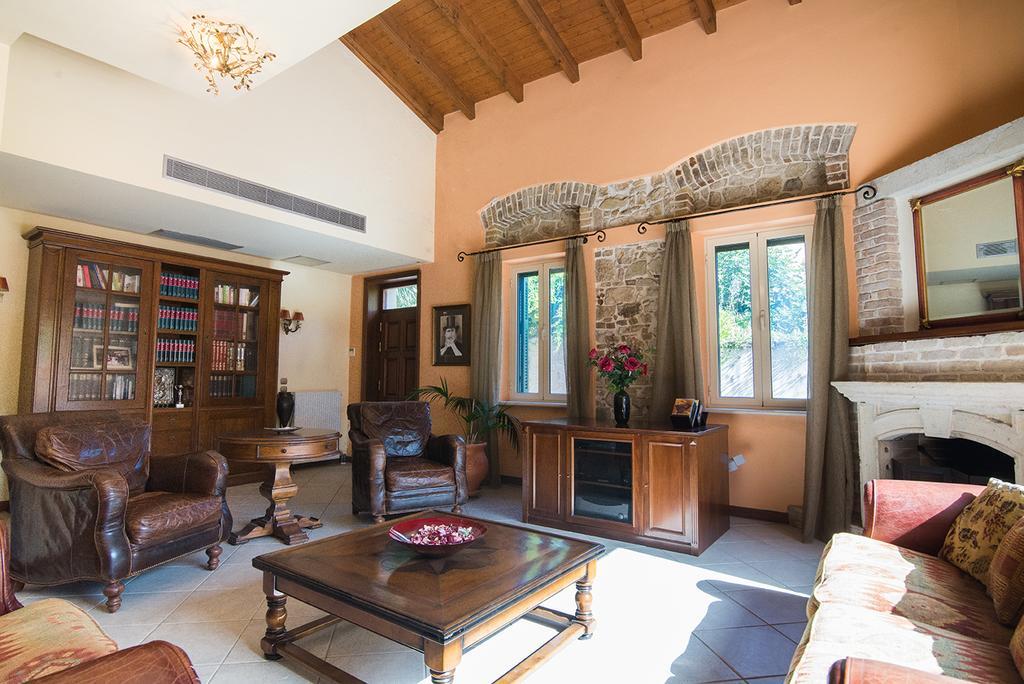 דירות Corfu  Moraitis Mansion מראה חיצוני תמונה